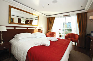 Oceanview cabin on AmaLyra
