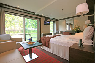 Suite cabin on Avalon Felicity