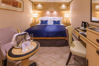 Inside cabin on Queen Mary 2