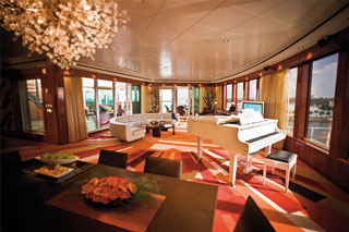 Suite cabin on Norwegian Pearl