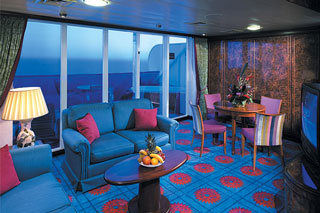 Suite cabin on Norwegian Sky