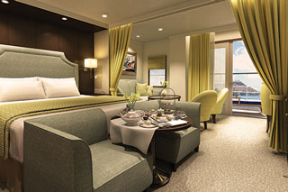 Suite cabin on Riviera
