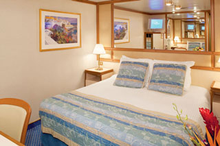 Inside cabin on Diamond Princess