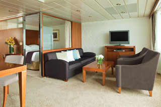 Suite cabin on Seven Seas Mariner