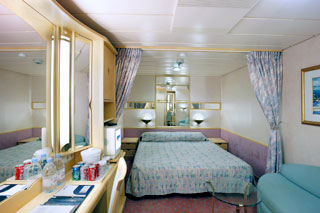 Inside cabin on Grandeur of the Seas