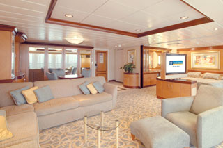 Suite cabin on Navigator of the Seas