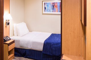 Inside cabin on Jewel of the Seas