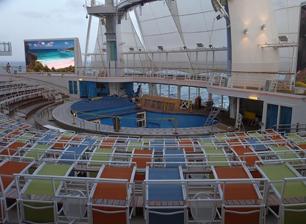 AquaTheater on Allure of the Seas