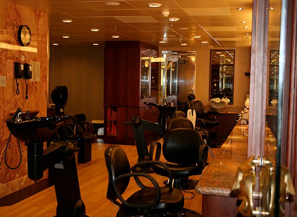 Beauty Salon on Carnival Glory